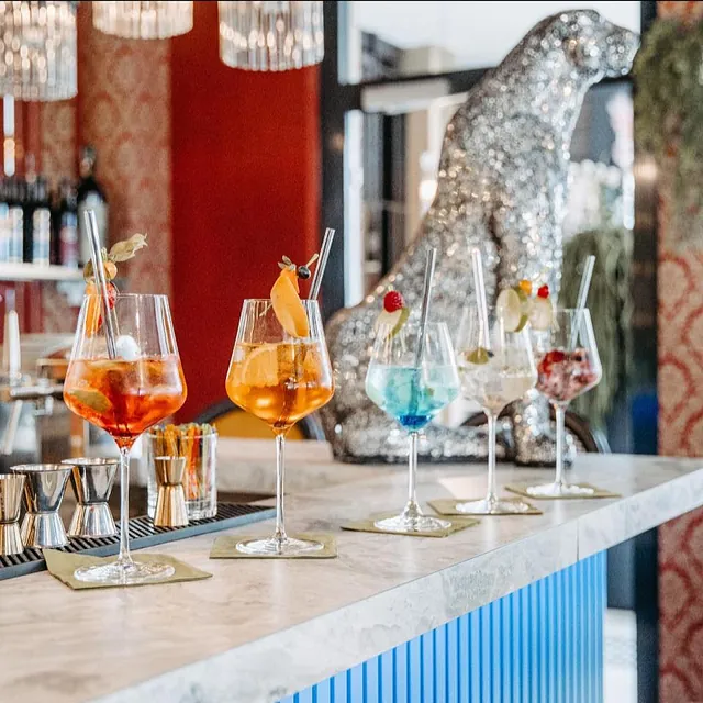 Cafe Bar Lounge Leyla